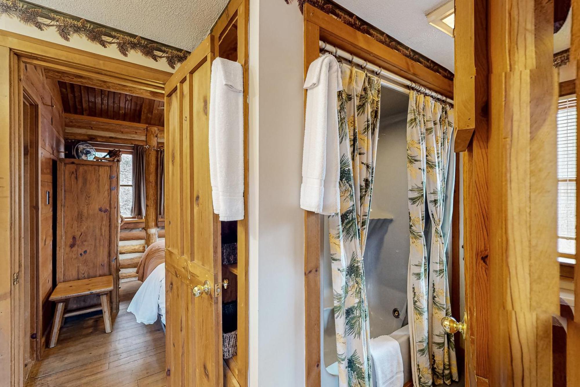 Lake Lucerne - Treehouse Cabin #01 يوريكا سبرينغز المظهر الخارجي الصورة